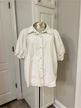 ENTRO Cream Puff Sleeve Button-Front Blouse